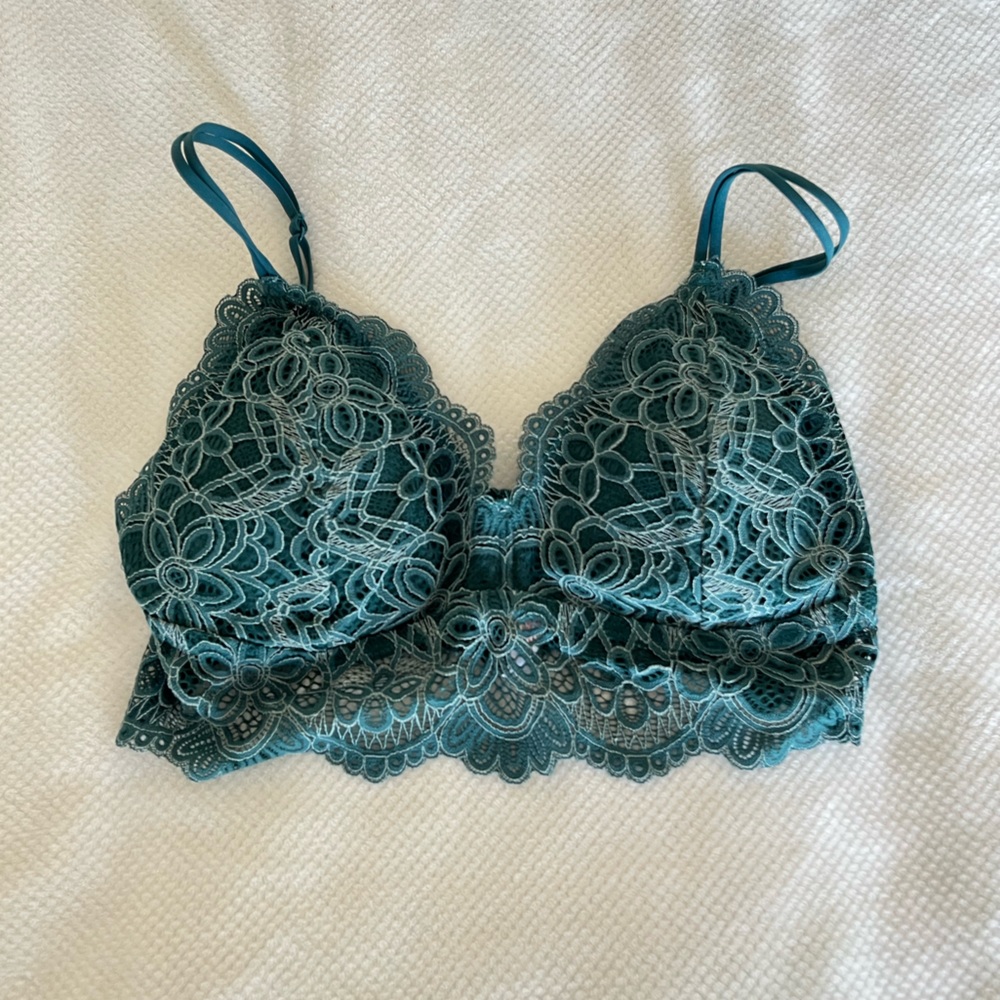 NWOT Teal Lace Bralette with removable padding Target